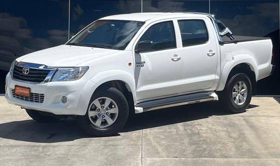 TOYOTA HILUX 2.7 SR 4X2 CD 16V FLEX 4P AUTOMÁTICO TOYOTA HILUX 2.7 SR 4X2 CD 16V FLEX 4P AUTOMÁTICO